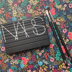 NARS Extreme Effects palette & Brush bundle